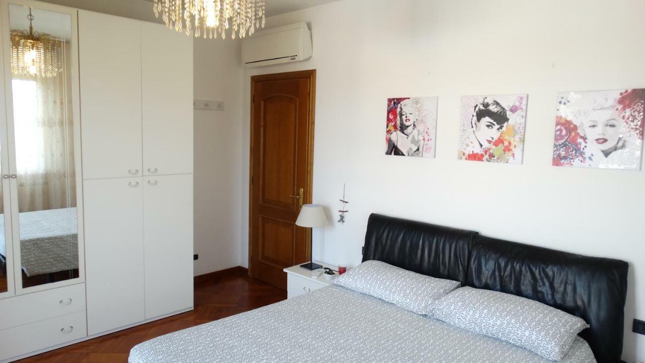 Villa Supercasona Pratica à Sarzana Extérieur photo