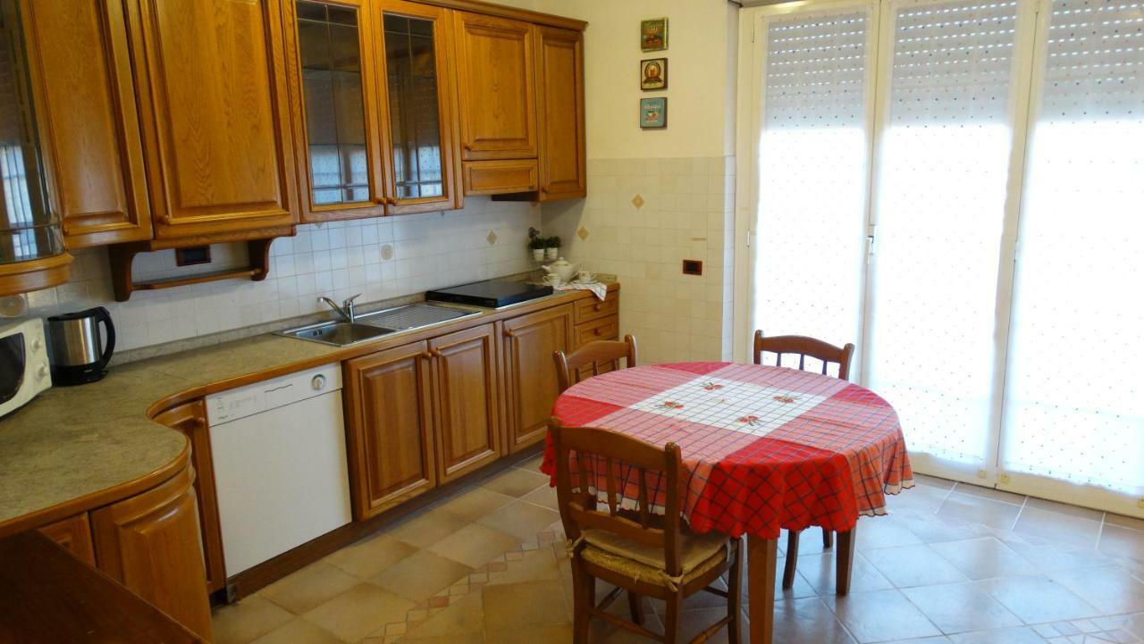 Villa Supercasona Pratica à Sarzana Extérieur photo